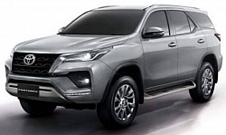 บริการรถ Fortuner 7 ที่นั่งไปต่างจังหวัดราคาถูก